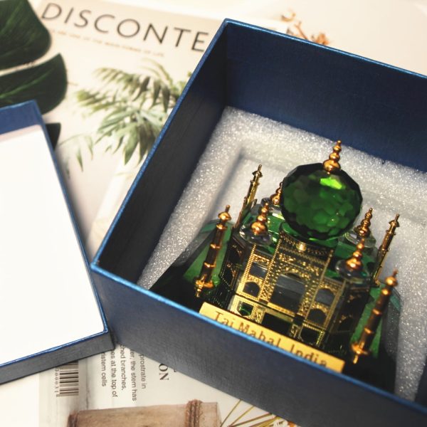 Goodsright Decor Taj Mahal Collectible Building Figurine - Art Deco Style, Religious Theme, Metal and Crystal Construction, Tabletop Mounting, Independence Day Occasion, Suitable for Ages 14+ - No Electricity Required
