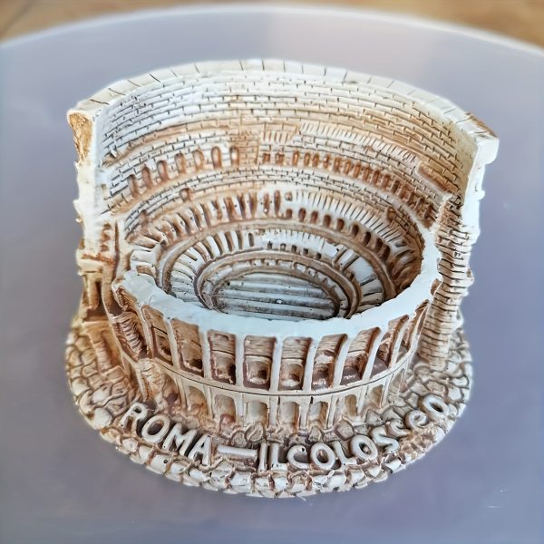 Goodsright Decor 1pc Exquisite Mini Roman Colosseum Ornament - Intricately Crafted Resin Statue Art for Bookshelf Home Living Room Office Cabinet Decor - Perfect for Valentines Day Christmas New Year Bonsai Sand Plate Decor