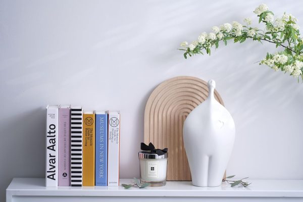 Goodsright Decor White Ceramic Sculpture - Home Decor Statue for Serenity, Modern Art Table Top Decoration - Aesthetic Figures Ornaments for Living Room, Bedroom, Office, Shelf, Abstract Style Gifts