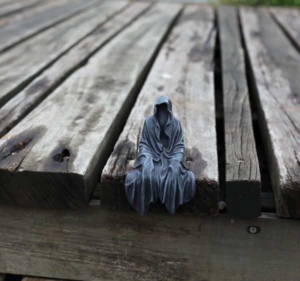 Goodsright Decor Resin Tabletop Gothic Decor Sitting Statue, Resin Statue Gothic Decor, Fits On Sturdy Shelf and Has A Cool Mystic Look 5.1 Inch