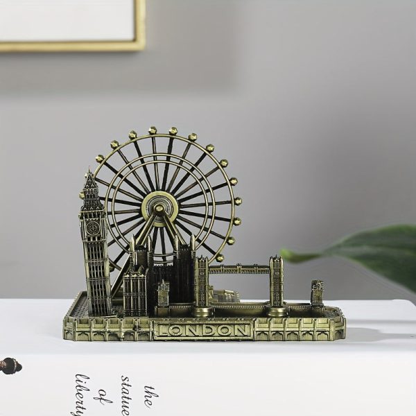 Goodsright Decor 1pc Retro City London Model - Intricately Designed Big Ben and Tower Bridge UK Landmark, Metal Statue Figurine for Living Room Vintage Home Decor, Desktop Decoration - Ideal Gift for Friends, Family, or Colleagues, Perfect for Parties, Holidays, and Speci