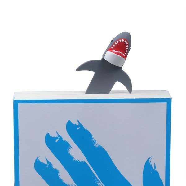 Goodsright Decor Quirky Shark-Shaped Bookmark - Perfect Gift for Readers | Cute & Fun Design, Ideal for Books & Reading Enthusiasts